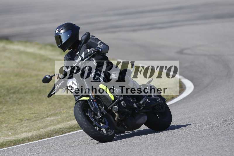 /01 02.04.2026 MAZ ADR/Gruppe gelb Gruppe gruen/81